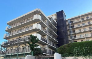 神戸市垂水区西舞子、マンションの外観画像です