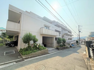神戸市垂水区東垂水、マンションの外観画像です