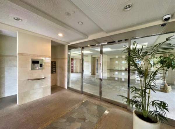 佐賀市鍋島、中古マンションのエントランス画像です