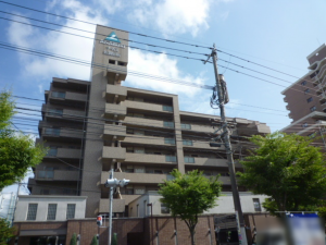 佐賀市駅前中央、中古マンションの外観画像です