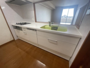 佐賀市開成、中古マンションのキッチン画像です