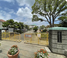 佐賀市神園、中古マンションの小学校画像です