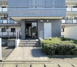 佐賀市神園、中古マンションのエントランス画像です