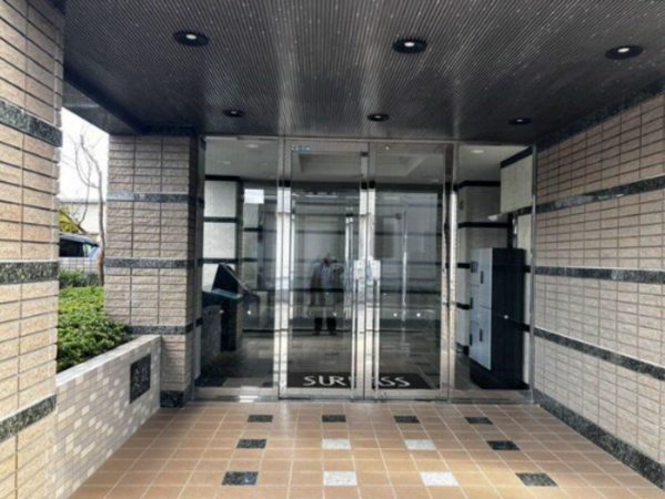 佐賀市神野西、中古マンションのエントランス画像です