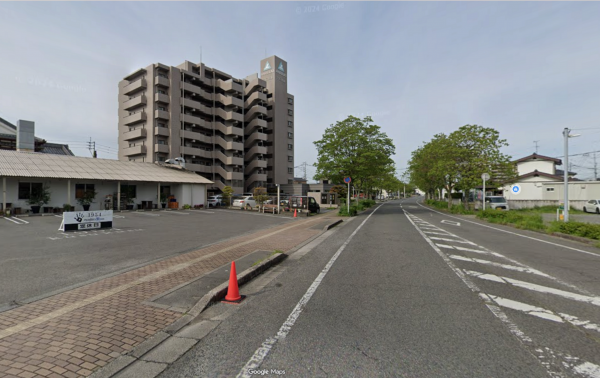 佐賀市兵庫南、中古マンションの外観画像です
