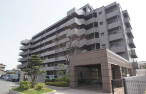 佐賀市神野西、中古マンションの外観画像です