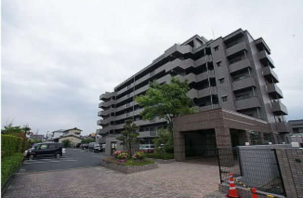 佐賀市神野西、中古マンションの外観画像です