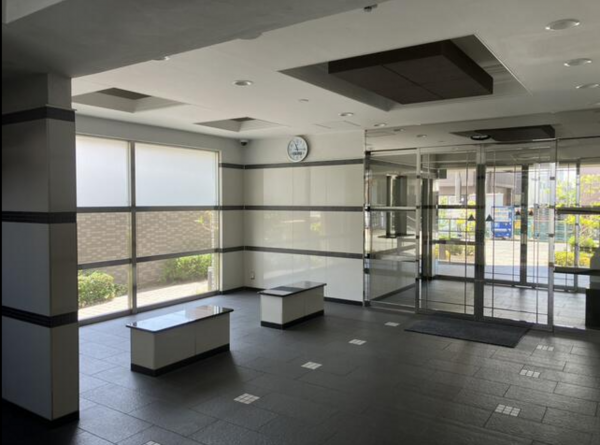 佐賀市卸本町、中古マンションのエントランス画像です