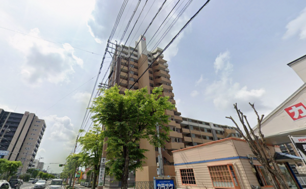 佐賀市新中町、中古マンションの外観画像です