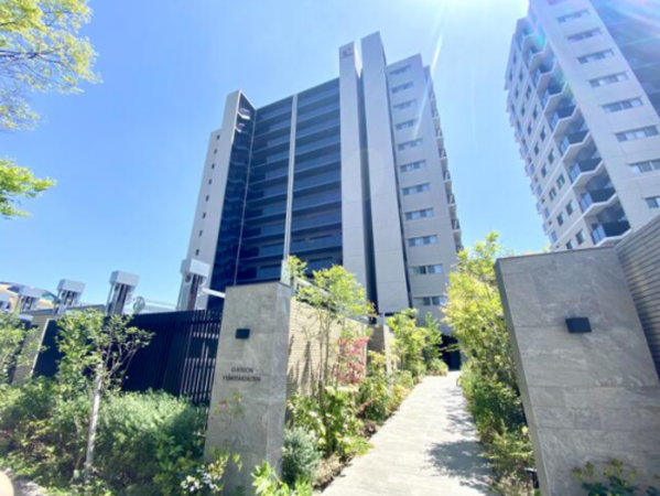 佐賀市高木瀬町、中古マンションの外観画像です