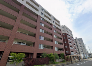 佐賀市兵庫北、中古マンションの外観画像です