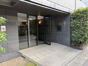 江東区毛利、マンションのエントランス画像です