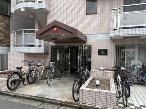 江東区亀戸、マンションのエントランス画像です