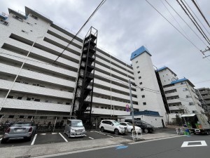 江東区東陽、マンションの外観画像です