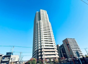 江東区大島、マンションの外観画像です