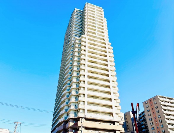 江東区大島、マンションの外観画像です