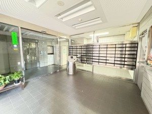 江東区大島、マンションのエントランス画像です