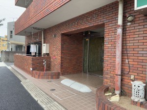 江東区亀戸、マンションのエントランス画像です