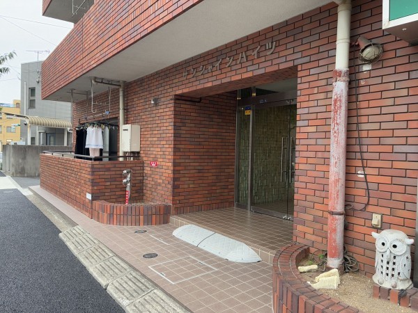 江東区亀戸、マンションのエントランス画像です