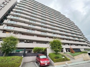 江東区大島、マンションの外観画像です