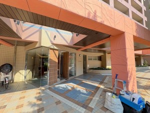 江東区大島、マンションのエントランス画像です