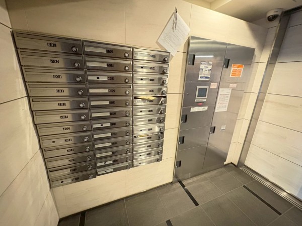 江東区南砂、マンションのエントランス画像です