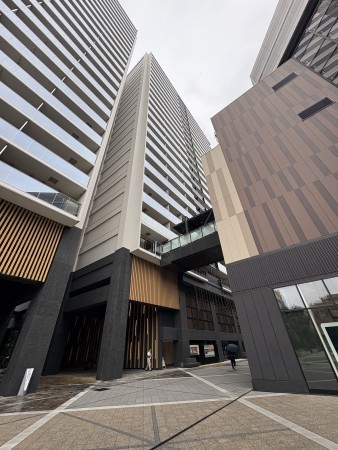 江東区亀戸、マンションの外観画像です