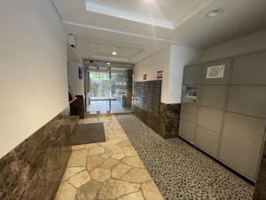 江東区東砂、マンションのエントランス画像です