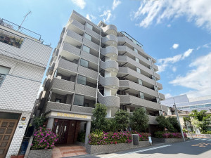 江東区東陽、マンションの外観画像です