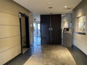 江東区東砂、マンションのエントランス画像です