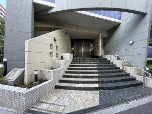 江東区東砂、マンションのエントランス画像です