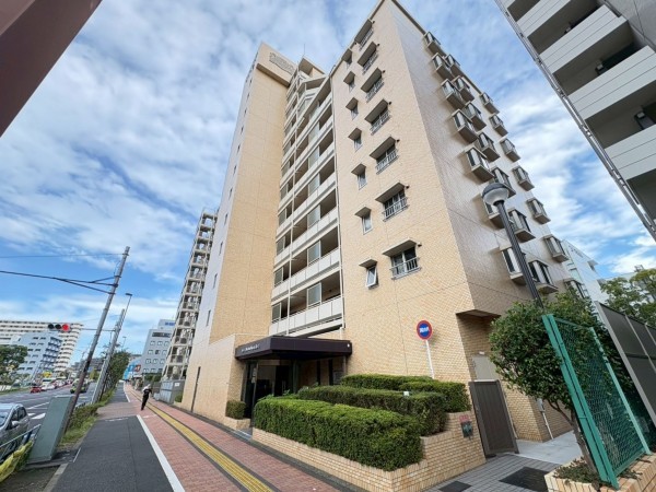 江東区南砂、マンションの外観画像です