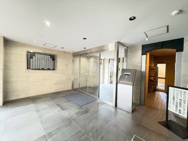 江東区南砂、マンションのエントランス画像です