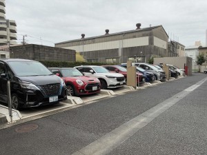 江東区亀戸、マンションの駐車場画像です