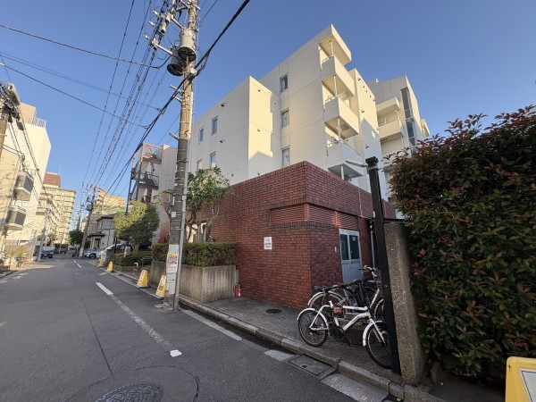 江東区大島、マンションの外観画像です