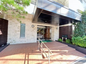 江東区千石、マンションのエントランス画像です