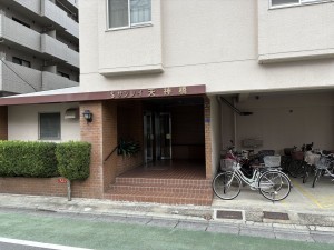 江東区亀戸、マンションのエントランス画像です