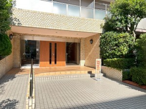 江東区南砂、マンションのエントランス画像です