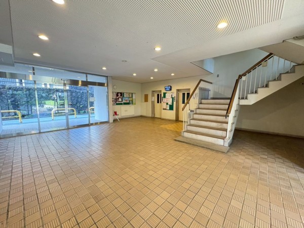 江東区亀戸、マンションのエントランス画像です