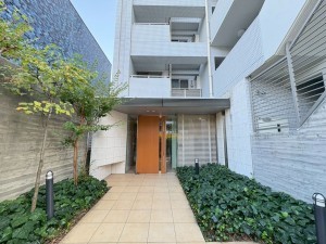 江東区住吉、マンションのエントランス画像です