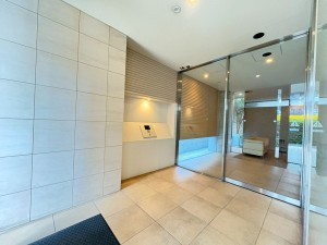 江東区住吉、マンションのエントランス画像です