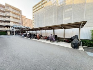 江東区亀戸、マンションの駐車場画像です