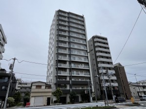 江東区東陽、マンションの外観画像です