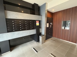 江東区大島、マンションのエントランス画像です