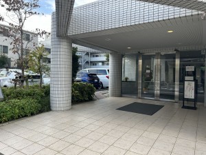 江東区東砂、マンションのエントランス画像です