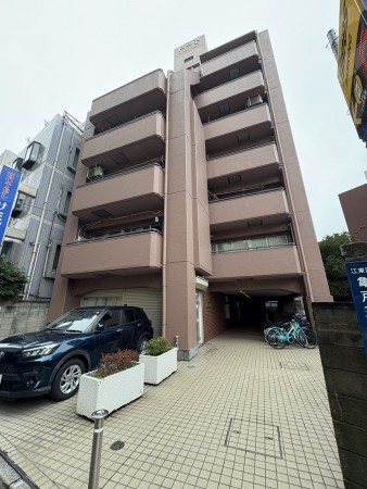 江東区亀戸、マンションの外観画像です