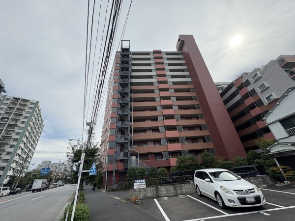 江東区南砂、マンションの外観画像です