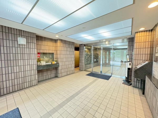 江東区東砂、マンションのエントランス画像です