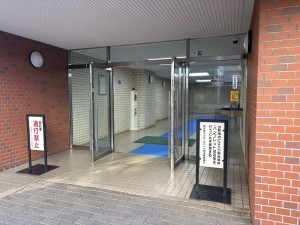 江東区大島、マンションのエントランス画像です