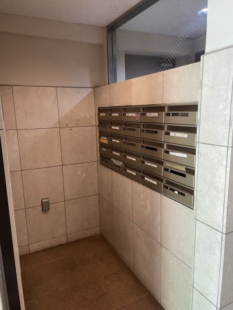 江東区海辺、マンションのエントランス画像です